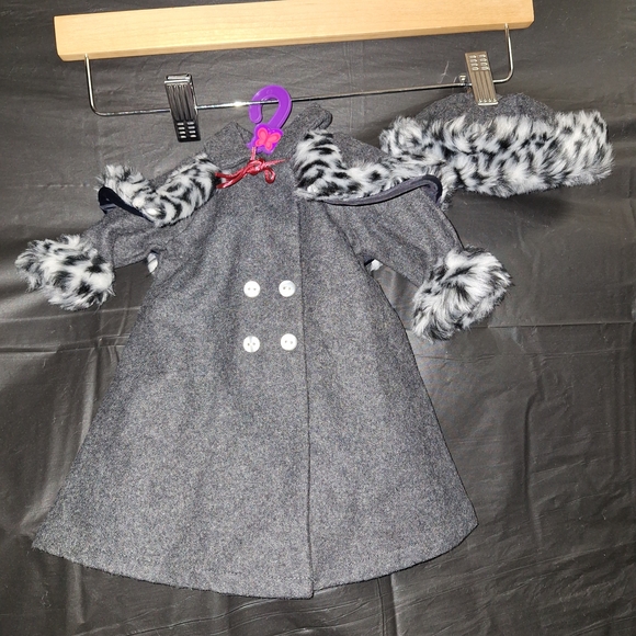 American Girl Nellie Holiday Winter Coat Set - Picture 7 of 7